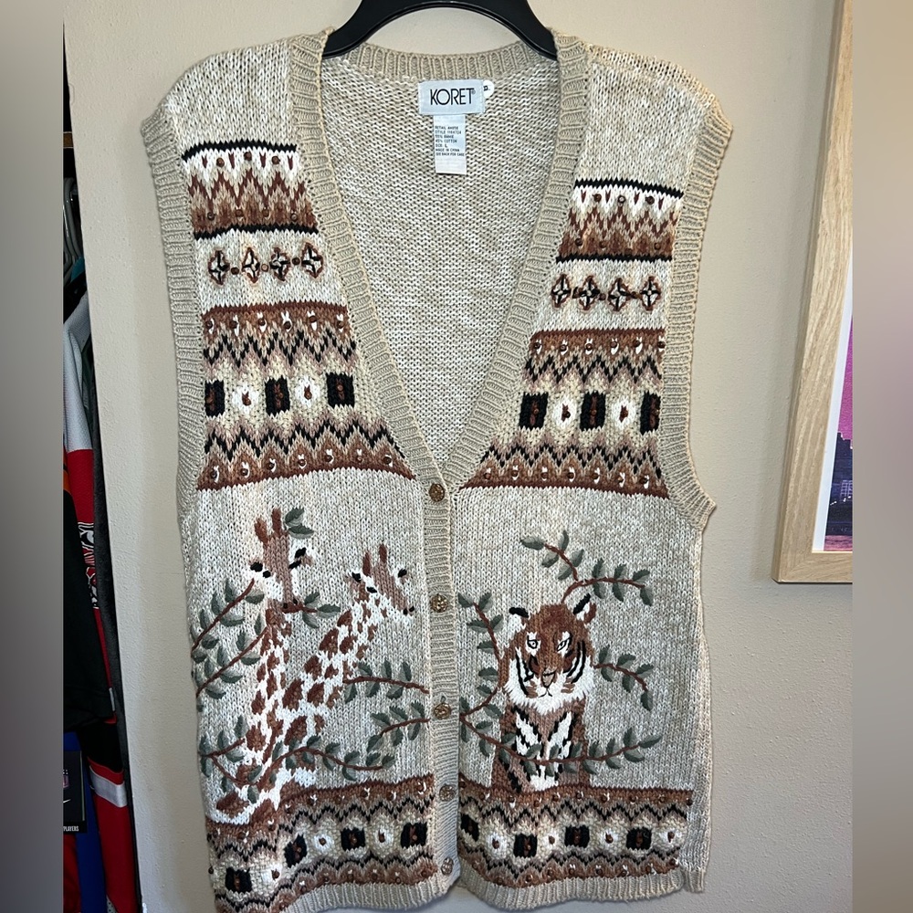 Sweater vest